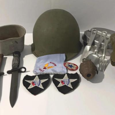 US Military Bayonet Combat Knifes & Patches 