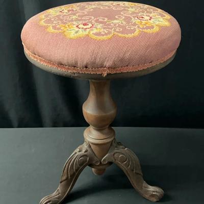 Antique A. Merriam And Co. Round Piano Stool Cast Iron And Wood