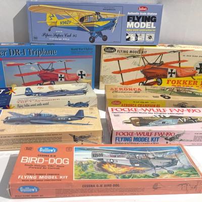 Lot of 8 Guillow’s & Comet Balsa Wood airplane model kits 
