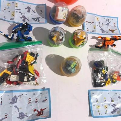 6 Dinosaur Building Block, Eggs And Construction Toys