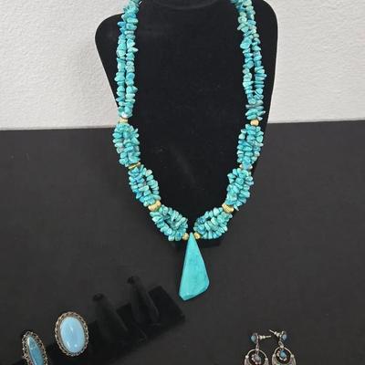 Multi-strand Turquoise-Colored Stone Necklace with Pendant, Silvertone Rings and Earrings 