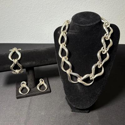 Elegant Chunky Silvertone Set