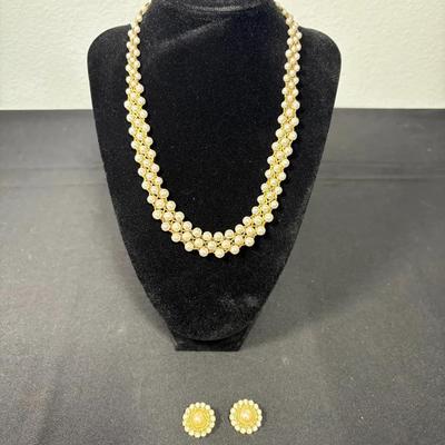 Elegant Goldtone & Faux Pearl Necklace and Earrings