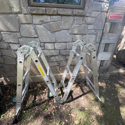 FOLDING LADDER 
