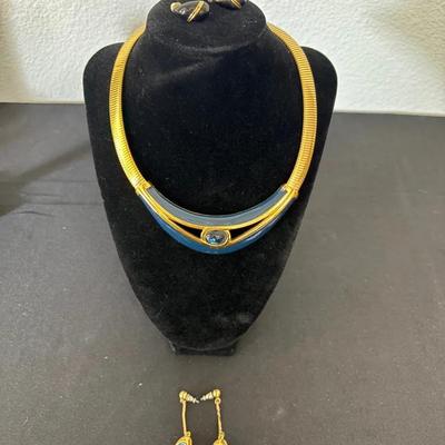 Vintage Collar Choker Gold/ Blue Tone