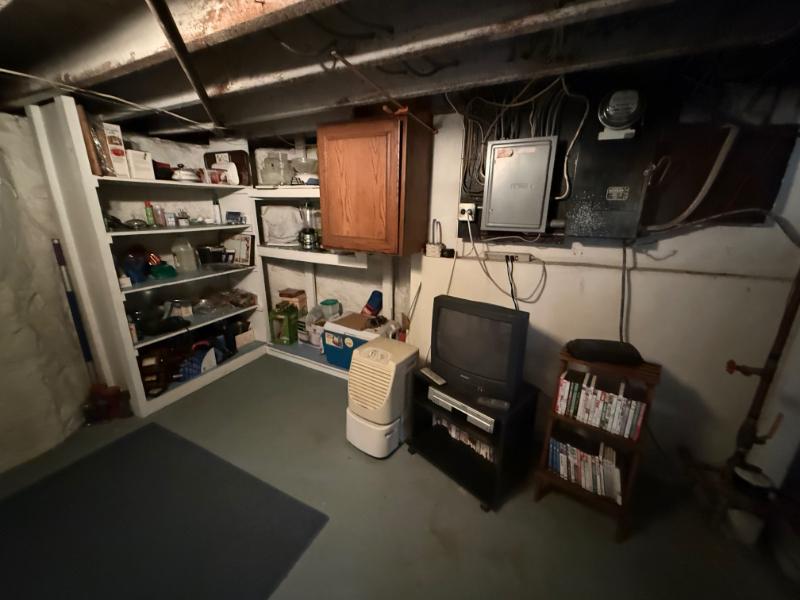 Sale Photo Thumbnail #30
