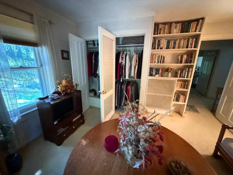 Sale Photo Thumbnail #15