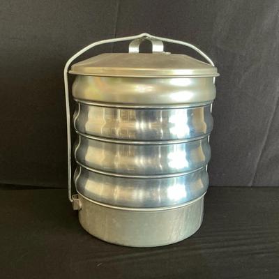 Regal Ware Aluminum Stacking Picnic Pack