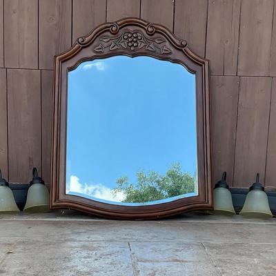 Vanity Mirror And Light Fixtures 