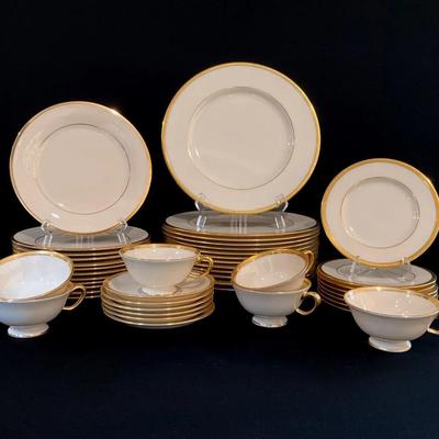 Lenox China, Tuxedo Pattern