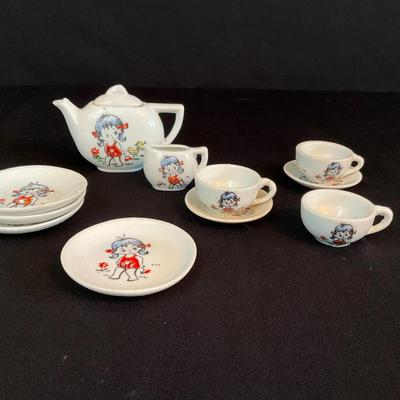 Vintage Tiny Tea Set 