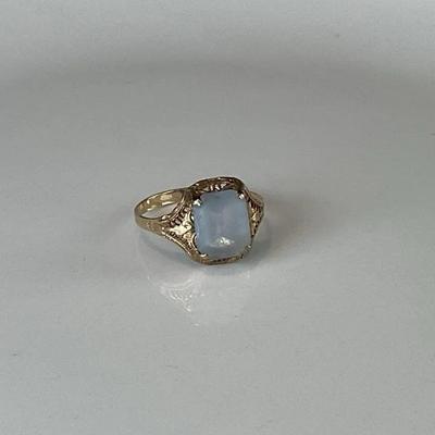 Vintage 10K Yellow Gold With Blue Stone