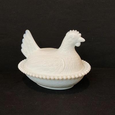Vintage Indiana Milk Glass Hen On Nest Candy Dish