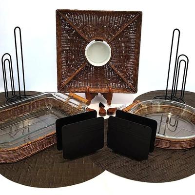 Natural-look Table Decor & Cookware