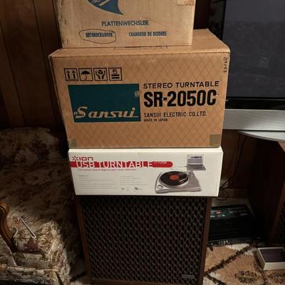 Sale Photo Thumbnail #7: Great selection of hi-fi with boxes great shape 