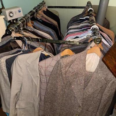 Crazy amount of vintage men’s suits some other great clothing