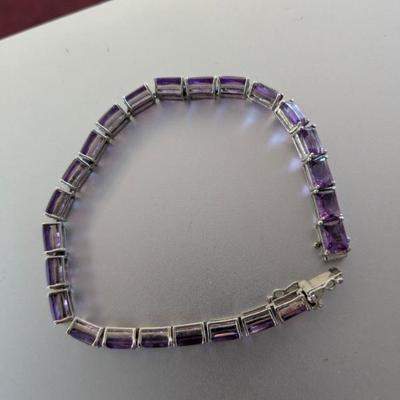 Sale Photo Thumbnail #130