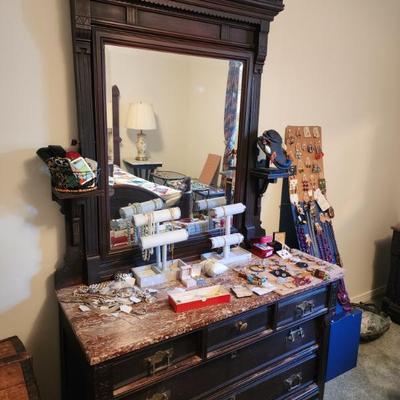 Sale Photo Thumbnail #39