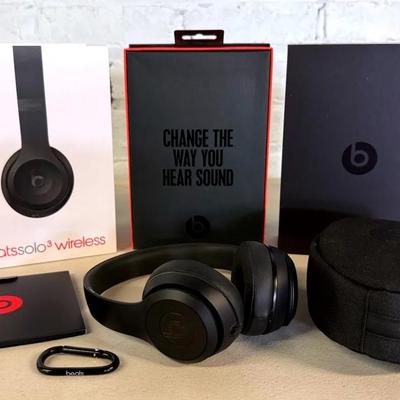 Beats Solo 3 Wireless On-Ear Headphones, Boxed