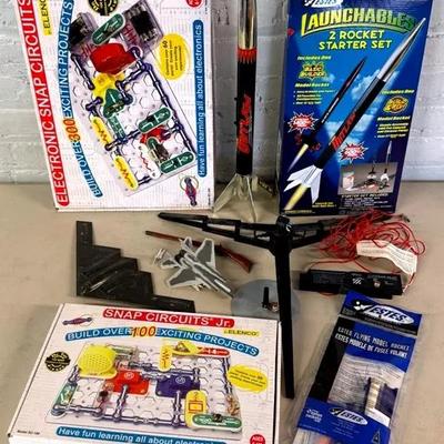 Estes Model Rocket Kits With Launcher/Pad, Plus Remote Control & Science Toys