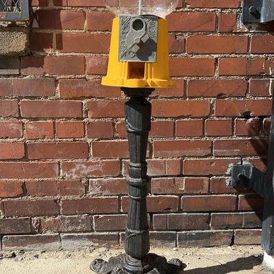 Vintage Iron Base Bubblegum Machine 