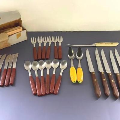 Rare 1953 IDEAL Roy Rogers Western Dinnerware, Six Superedge Knives And Grapefruit Spoons, Japan