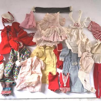 1960’s Barbie And Skipper Groovy Clothing And Accessories 