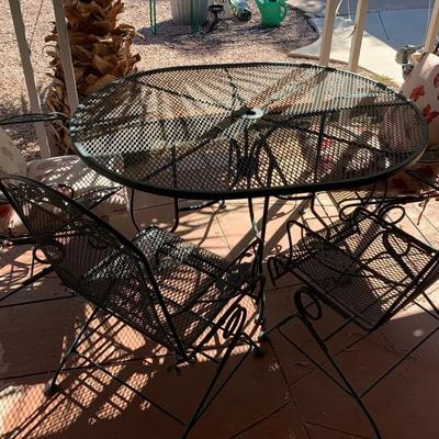 Green Metal Patio Set