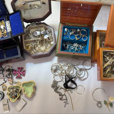 Costume Jewelry, Watches, Foreign Money