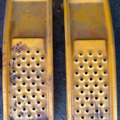 2 Metal Ramps