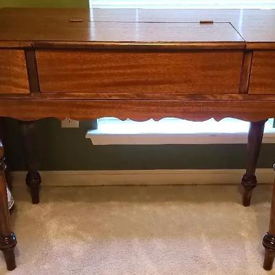 Wooden Writing Desk with Turned Legs