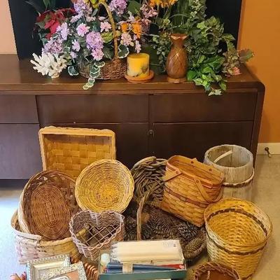 Baskets, Faux Floral Arrangements, Candles & Picture Frames