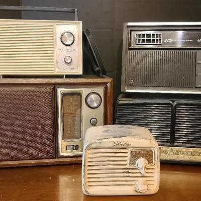 Tabletop Radios Featuring Sony & Silvertone