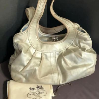 Coach Cream Leather Handbag with Dust Bag