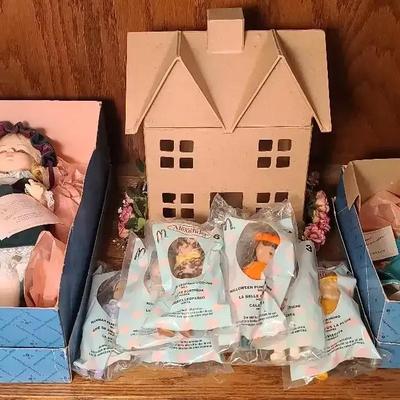 Madame Alexander Dolls with Cardboard House