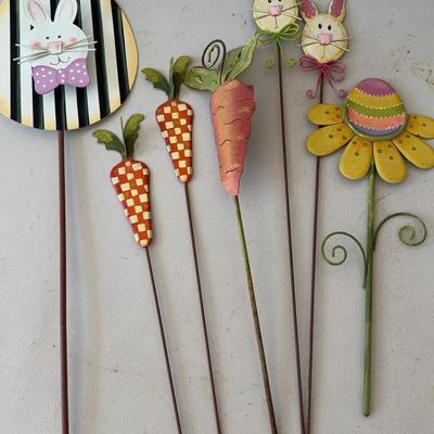 Bunny Yard Art