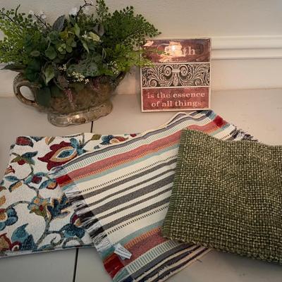 Placemats And Decor 