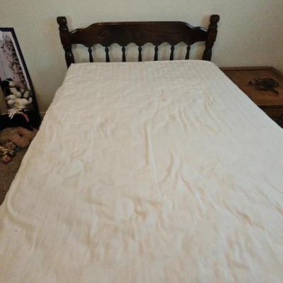 Full Sized Bed And Frame 