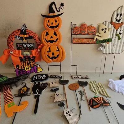 Halloween Decor 