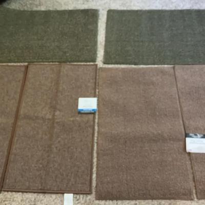 6 Accent Rugs