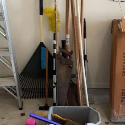 Yard Tools And Supplies 