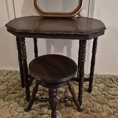 Table + Stool 