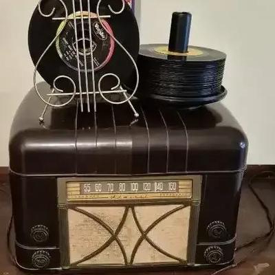 Vintage Admiral Record Player with Records