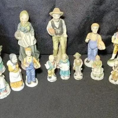 Figurines