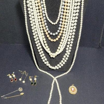 Costume Pearls