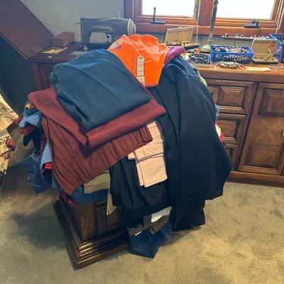Sale Photo Thumbnail #556