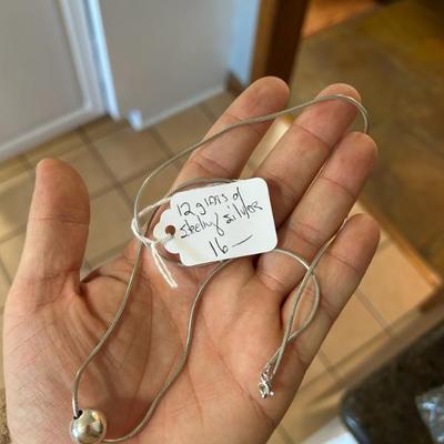 Sale Photo Thumbnail #293