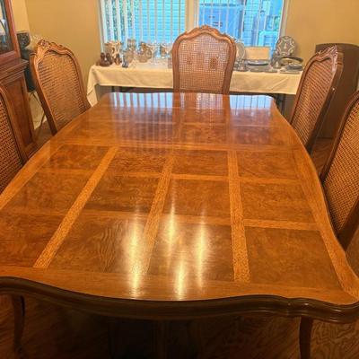 Sale Photo Thumbnail #68: Dining Room table with 2 Leafs, Padding and 6 chairs