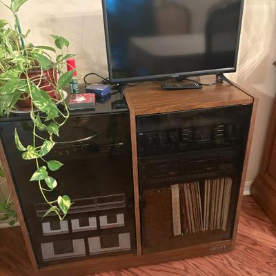 Sale Photo Thumbnail #69: Stereo