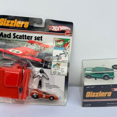 Hot Wheels Sizzlers – Mad Scatter Set and Olds 442
